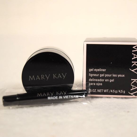 Mary Kay Jet Black #085705 Gel Eyeliner & Applicator .15 oz New in Box NIB - Picture 2 of 8